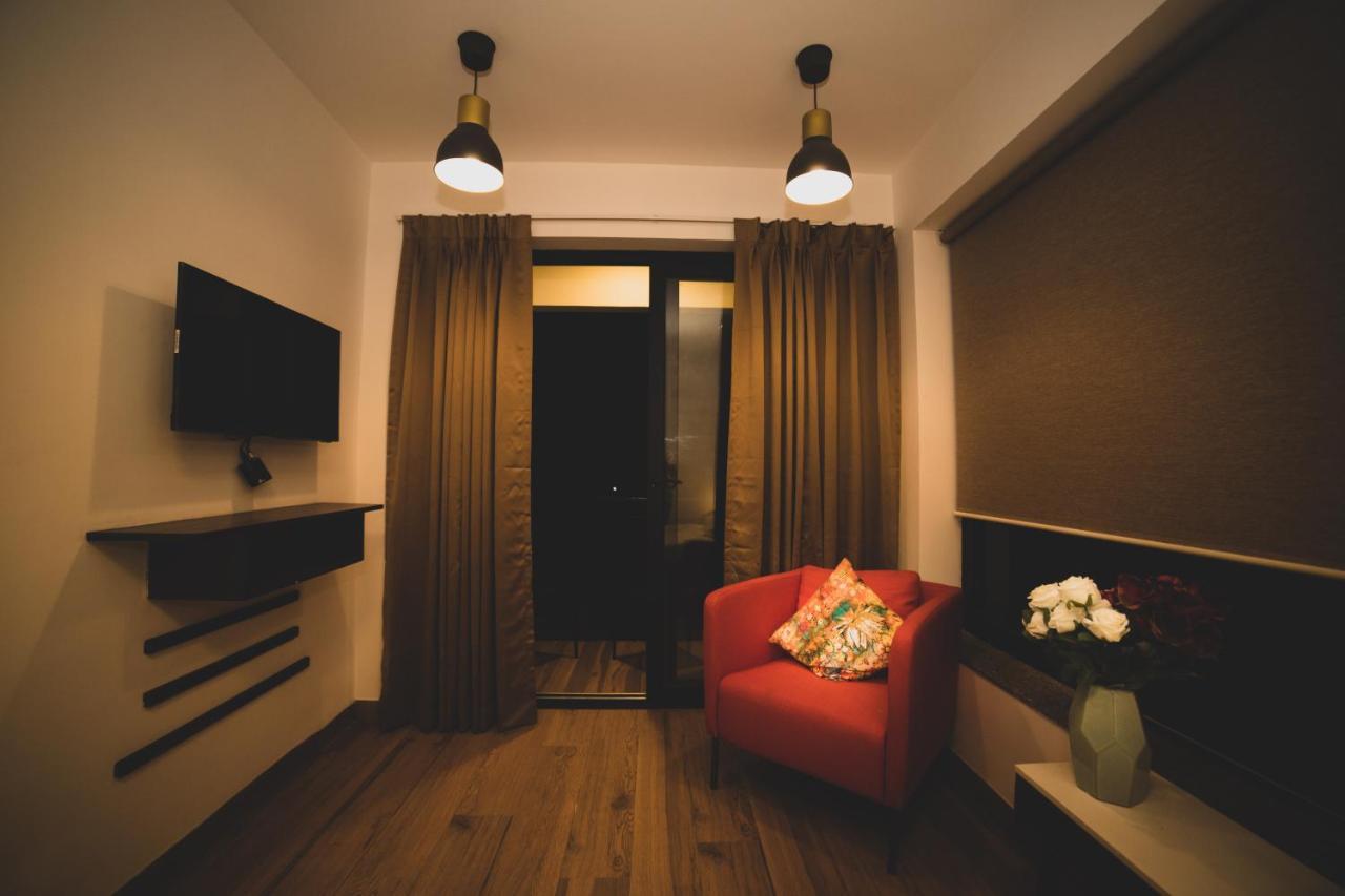 Half Hotel Calangute Bagian luar foto