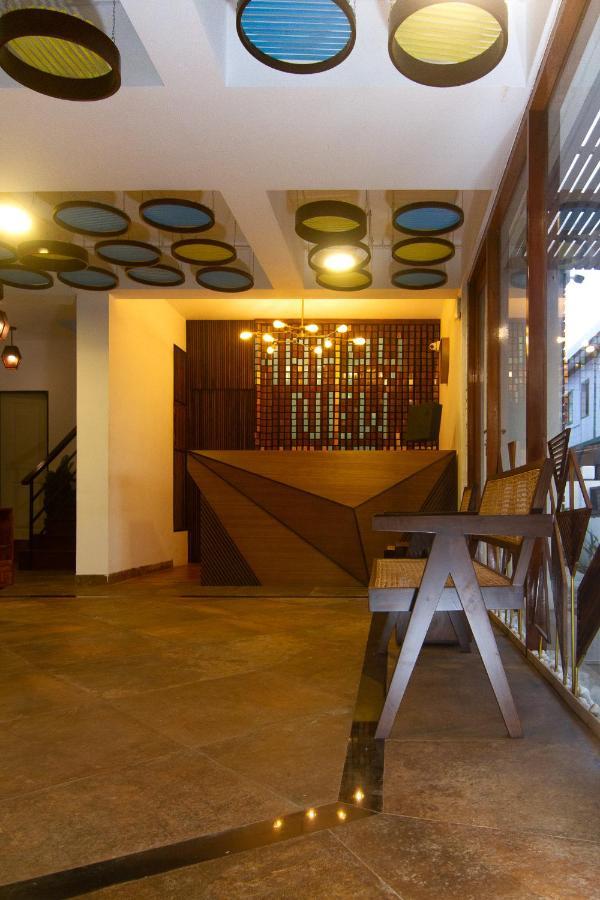 Half Hotel Calangute Bagian luar foto